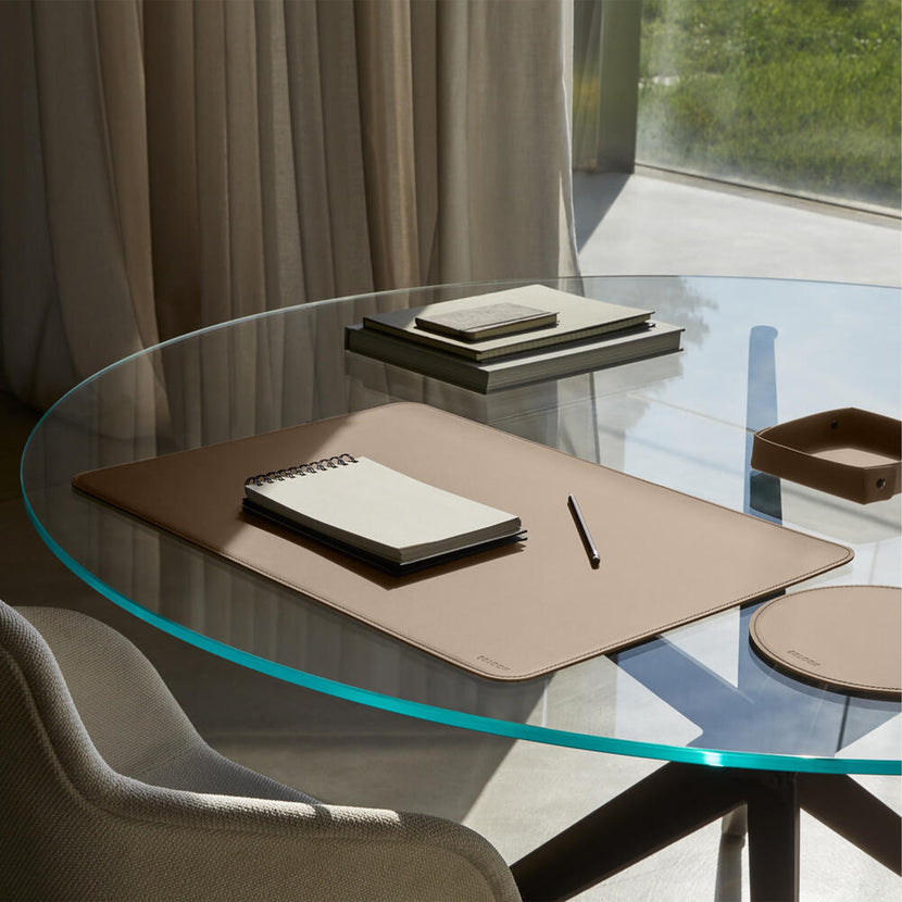 CLASSICA Schreibtischunterlage | 650 - 900 mm, Handwerkskunst made in Italy