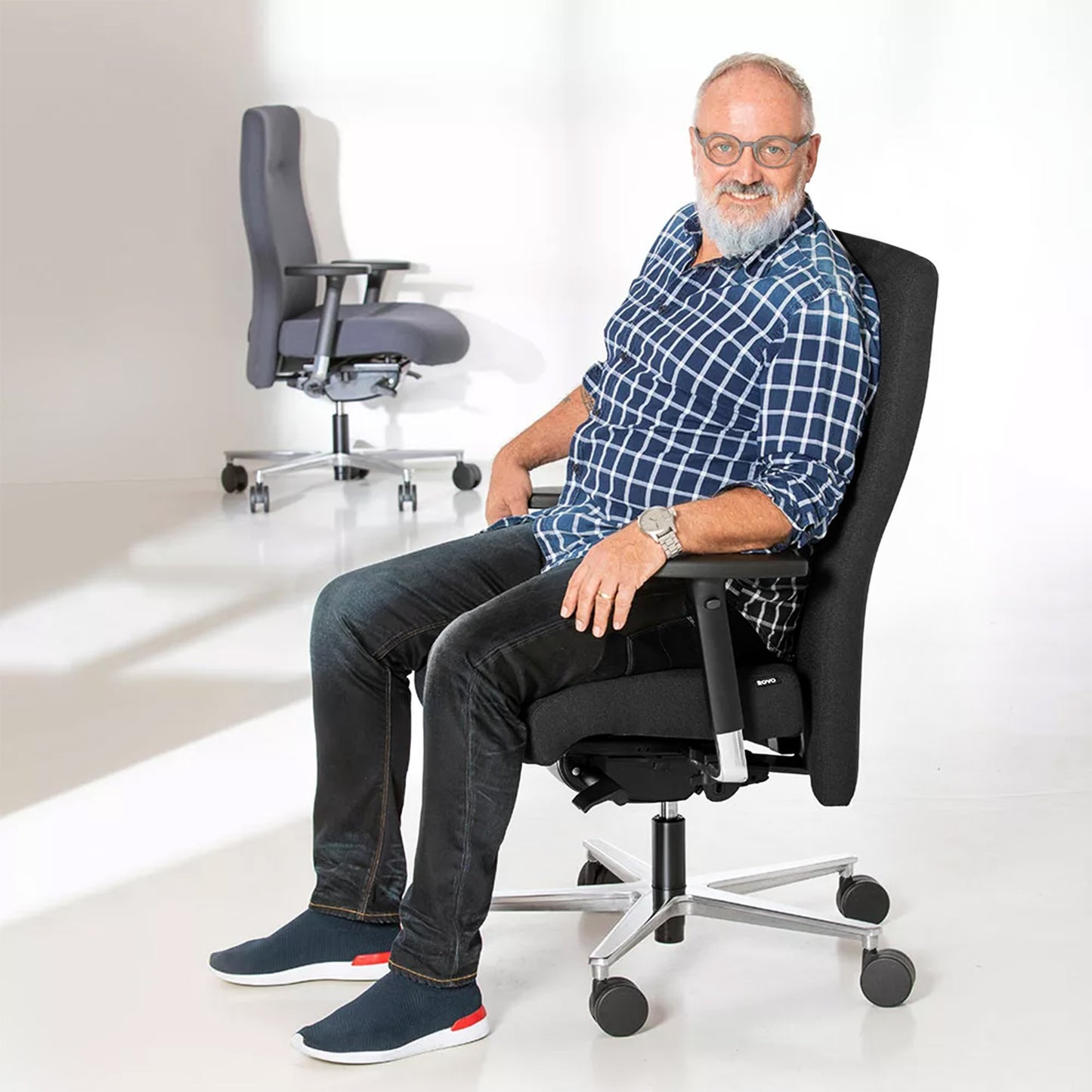 Imposant le président en chef XXL | Jusqu'à 200 kg, soutien lordosis, chaise lourde, noir