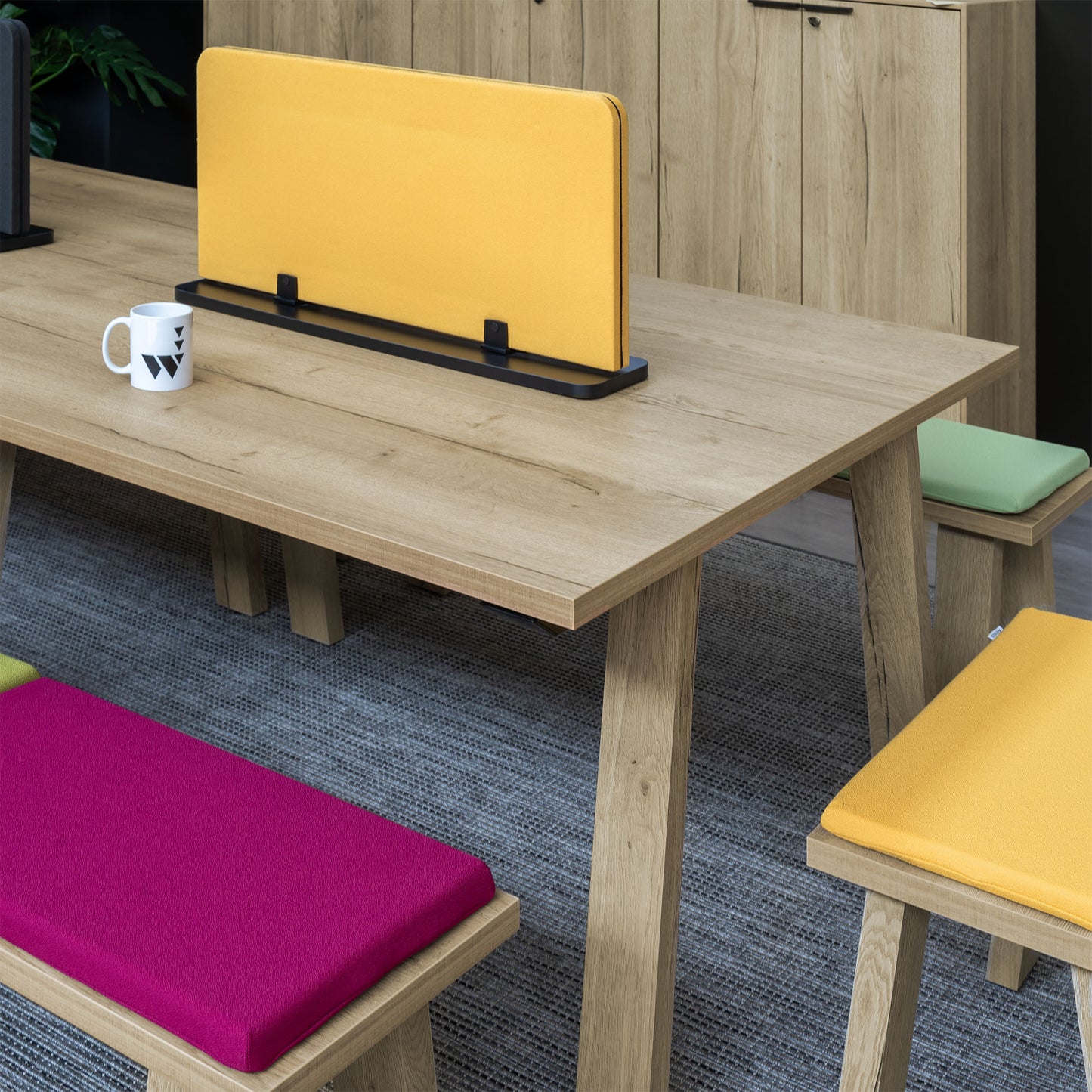 BRALCO TAKE OFF FARM Conference table | 1800 - 2760 mm (8 - 12 persons), cable flap optional, wild oak