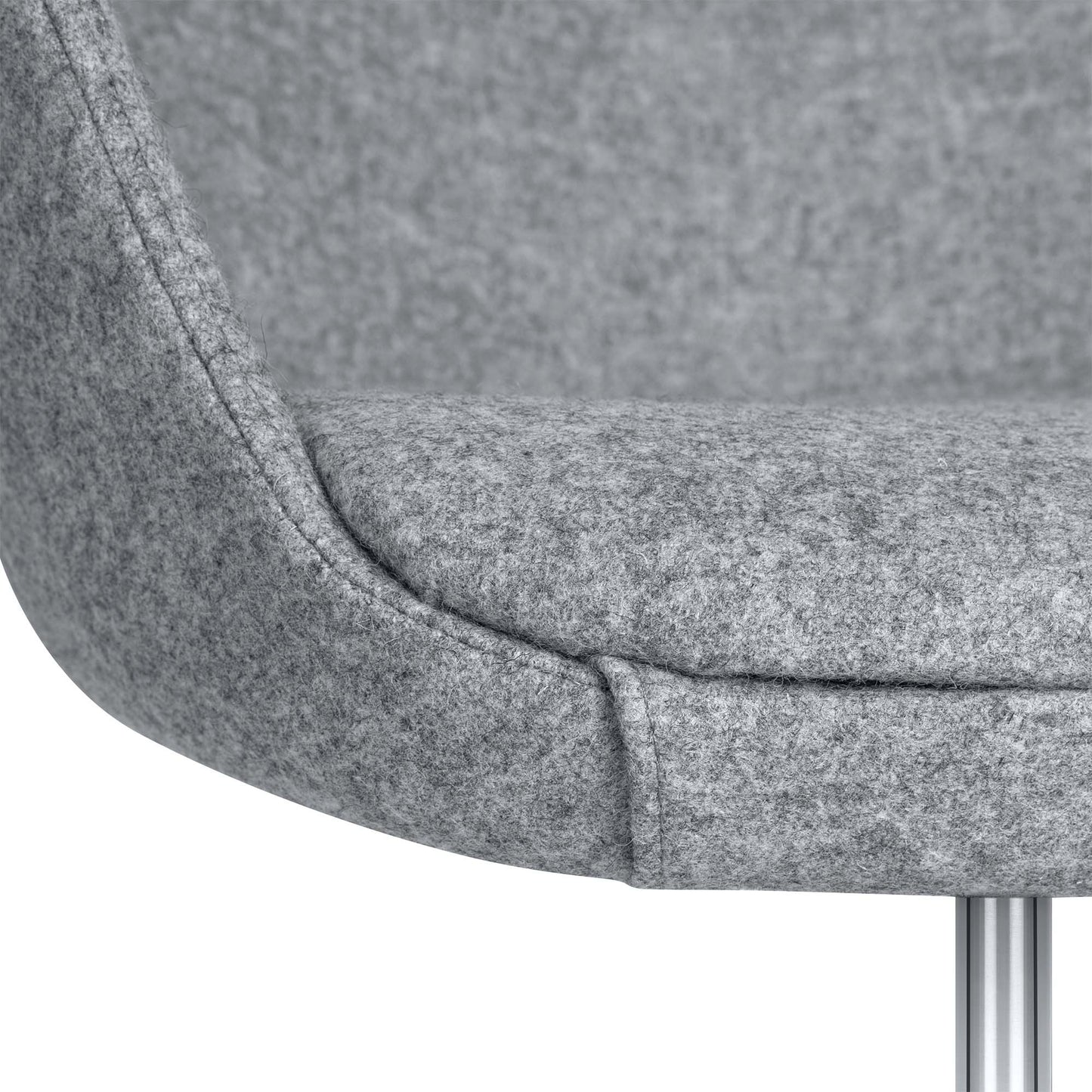 DANAE Lounge armchair | 4-foot cross, height adjustable, reference substances Lucia / Velito / Synergy