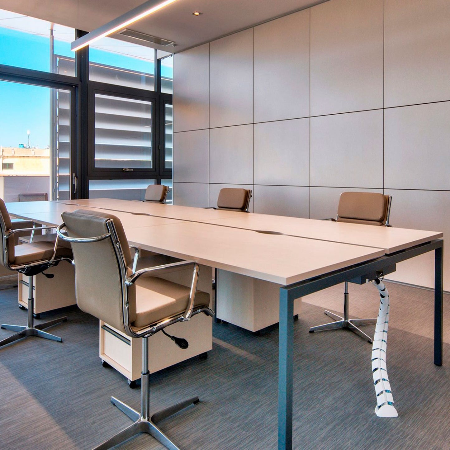 NOVA U Team-Schreibtisch | 3200 x 1640 mm, Weiß