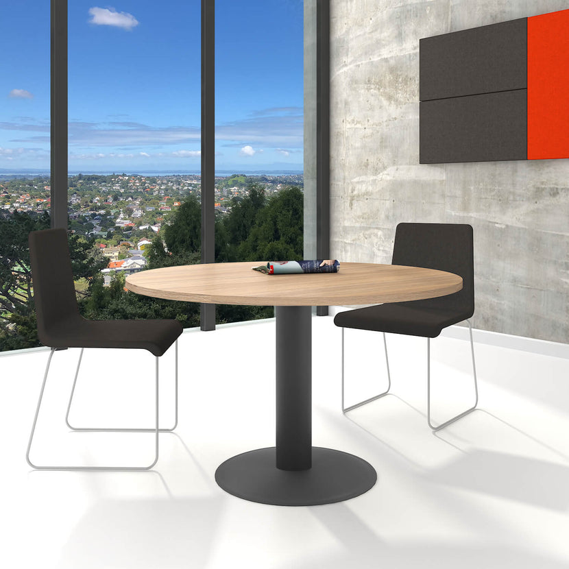 OPTIMA meeting table | Round, anthracite frame, Ø 1200 mm, amber oak