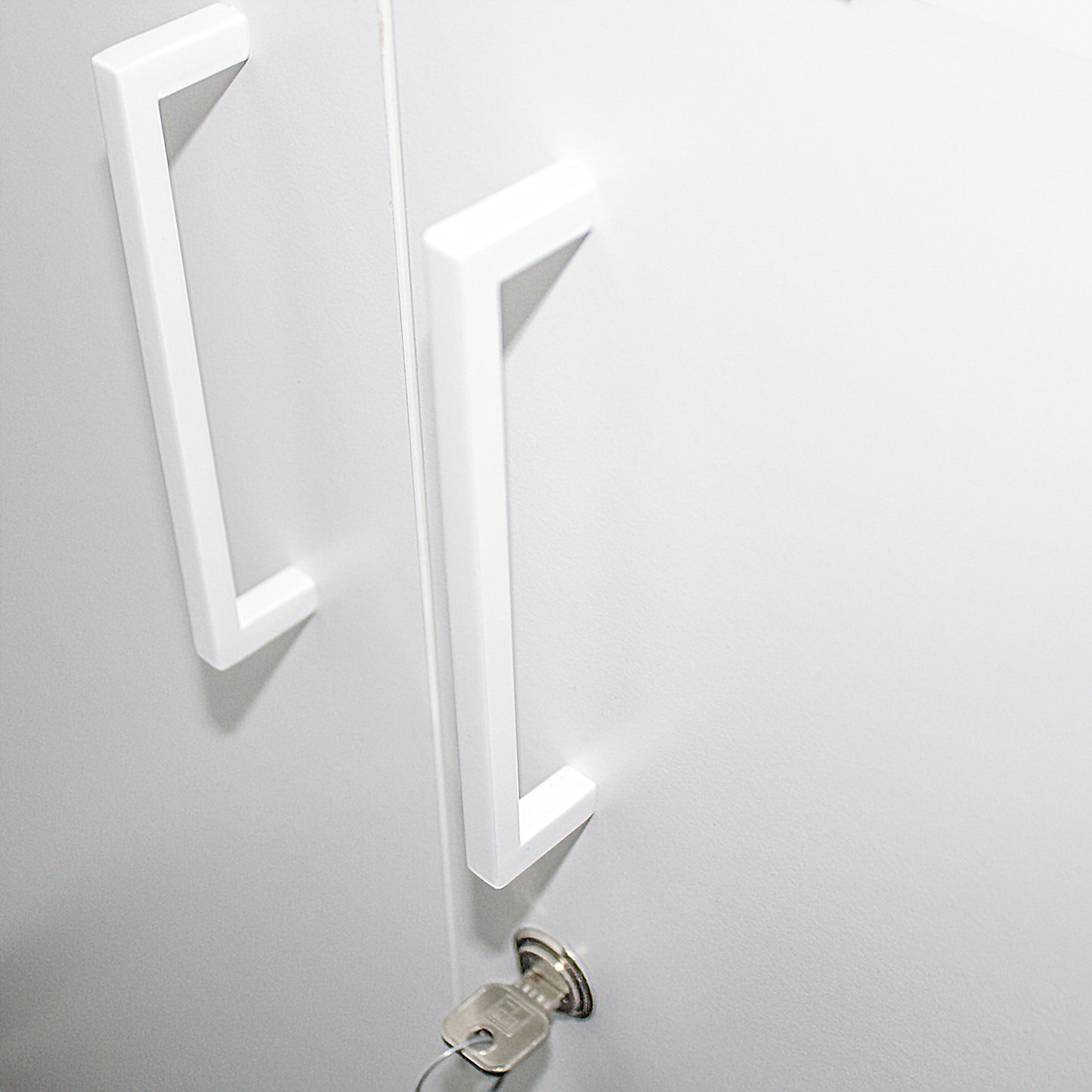 NOVA Landshut - complete office | White