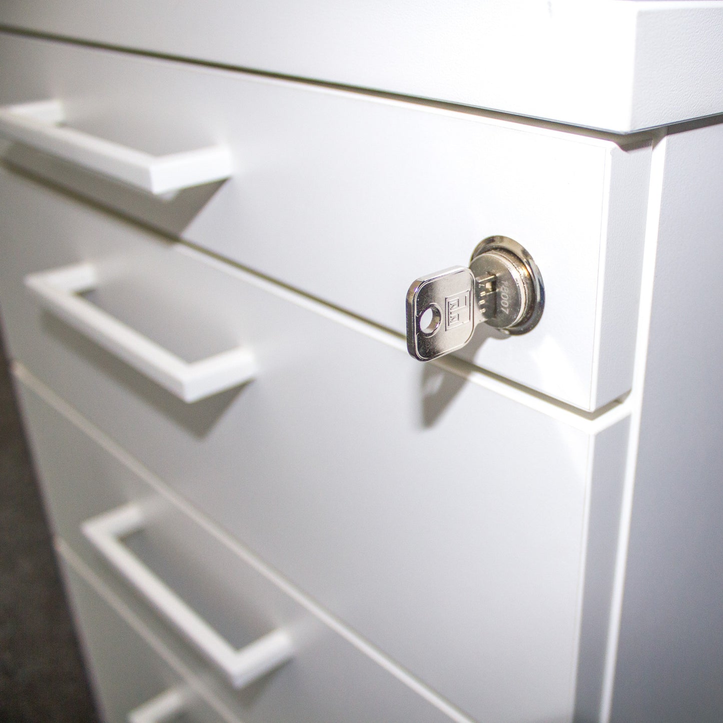 NOVA Landshut - complete office | White