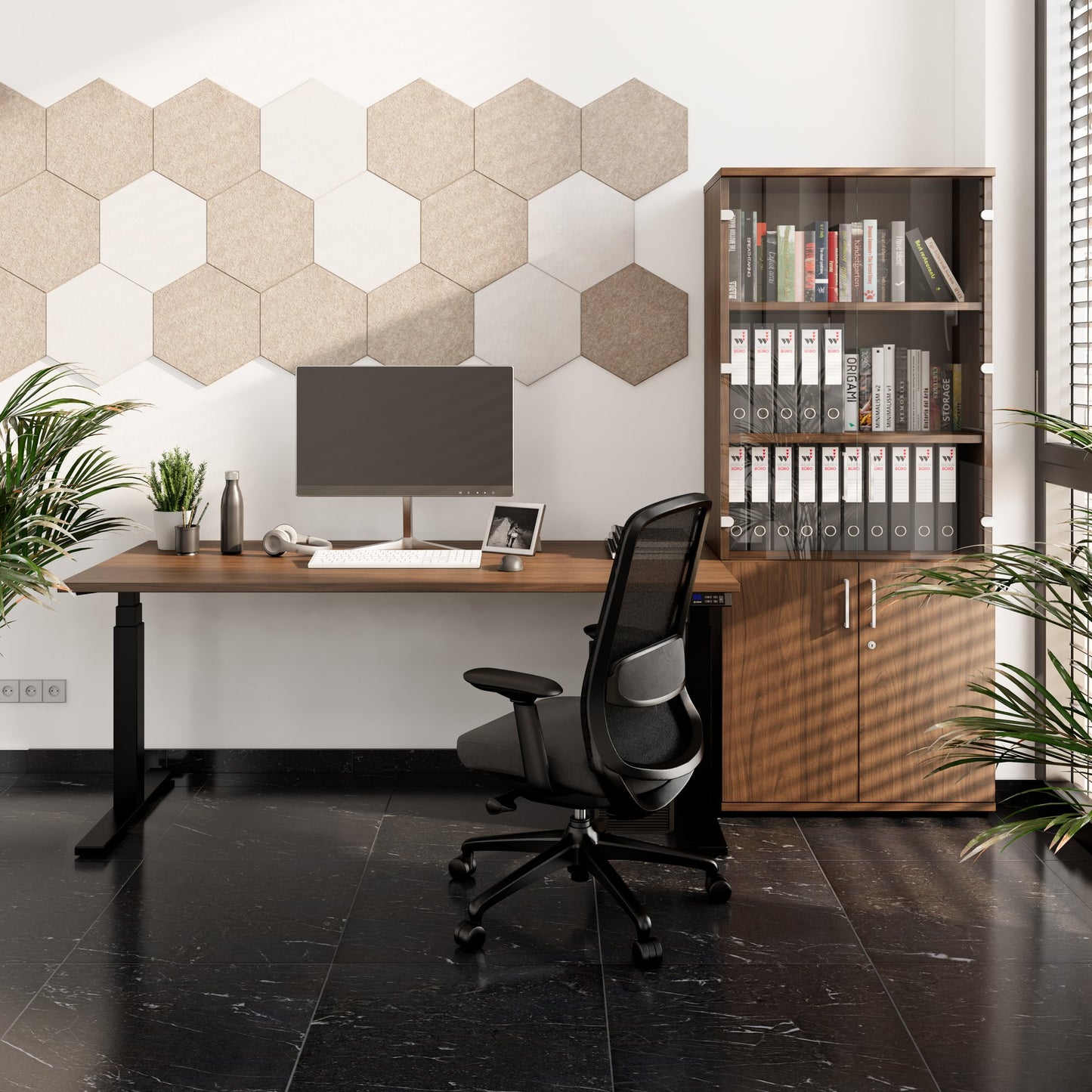 TELDRA Office, 2-Motoren-Schreibtisch | 1600 - 1800 x 800 mm, elektrisch höhenverstellbar, Nussbaum