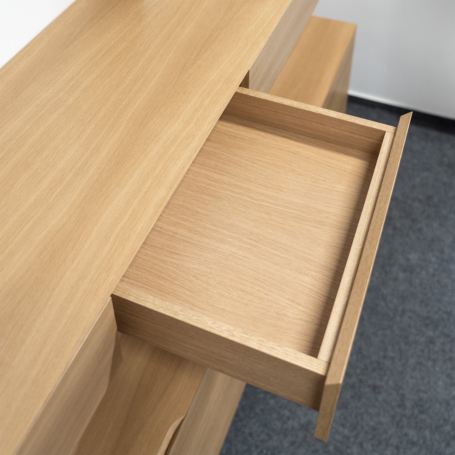 AIR EXECUTIVE Wandregal | 2200 x 150 mm, Echtholzfurnier