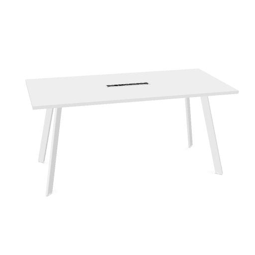 AXY Konferenztisch | 1600-2400 mm, drei Gestellvarianten, optionale Mediabox