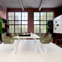 AXY Konferenztisch | 2800-4800 mm, drei Gestellvarianten, optionale Mediabox