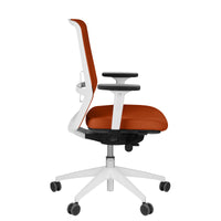 Chaise pivotante de bureau SURF | Mécanisme synchrone, accoudoirs 3D, orange / jaune-orange