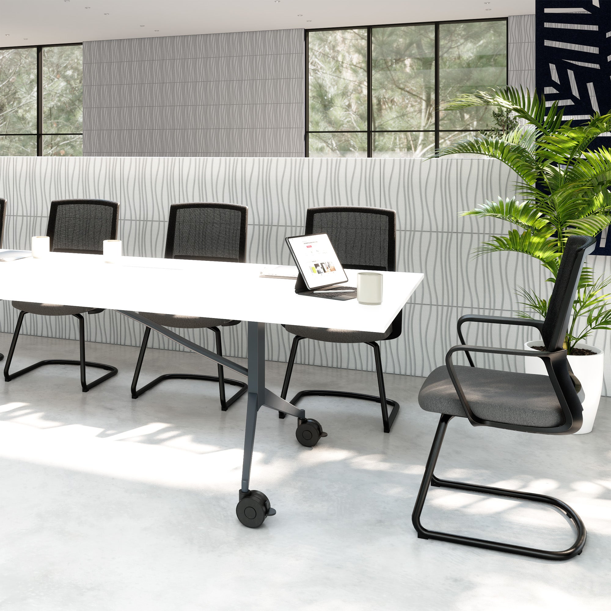 Modern Meet Freischwinger | With a solid lordosis support, black