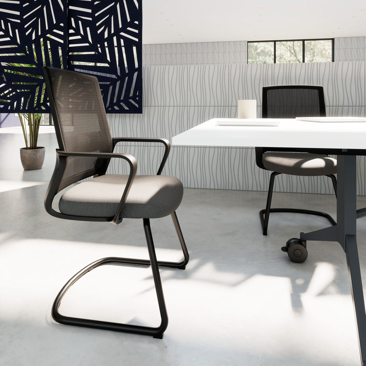 MODERN MEET cantilever chair | With fixed lumbar support, Black  - 7 Lightbox Main Image