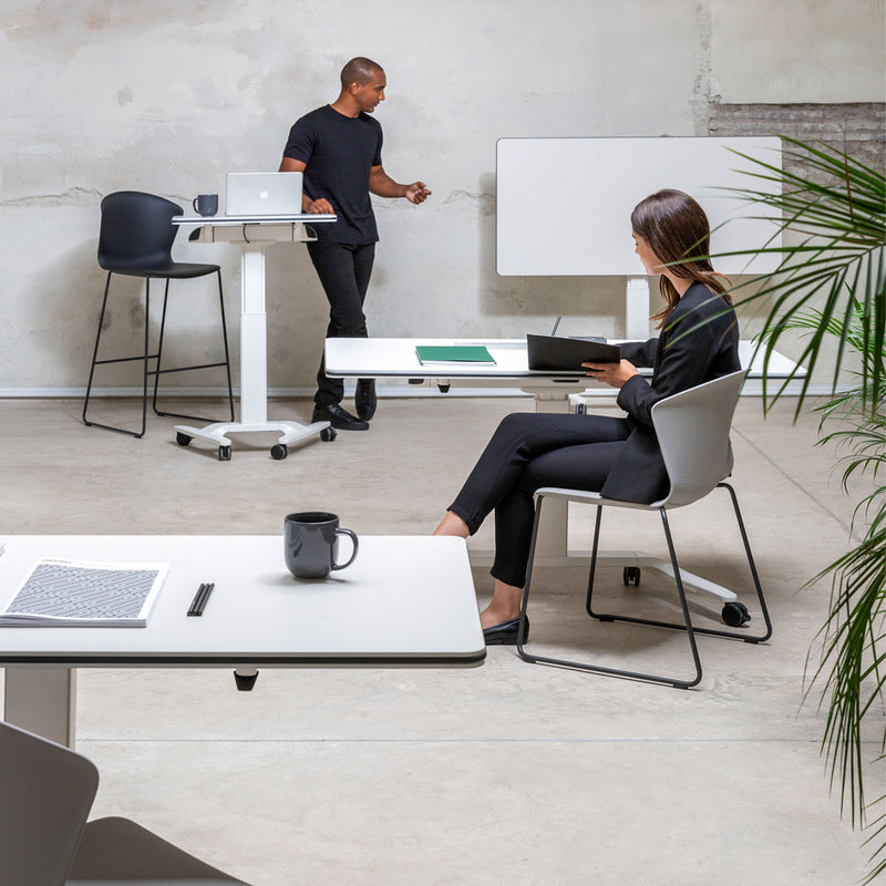 FLEX ATTACK Besucherstuhl | Kufengestell, mit oder ohne Polsterung - 5 Main Image