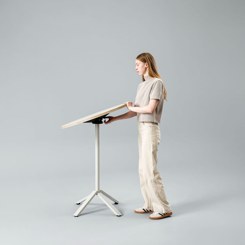 FLIPTOP Bistrotisch | 600-800 mm, klappbar, rund oder rechteckig