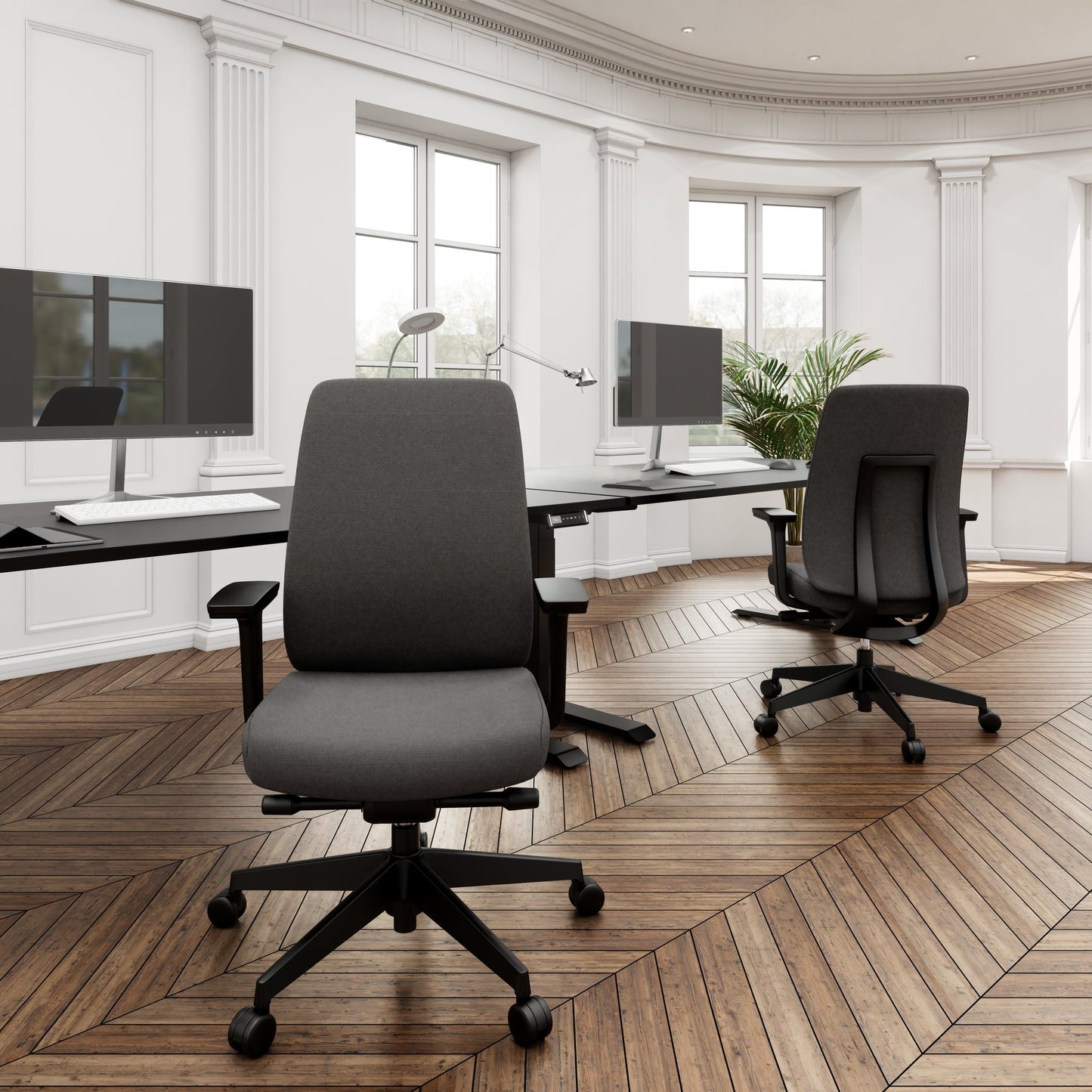 Hardy Office Swivel Chair | Meccanica sincrona, braccioli 3D, nero