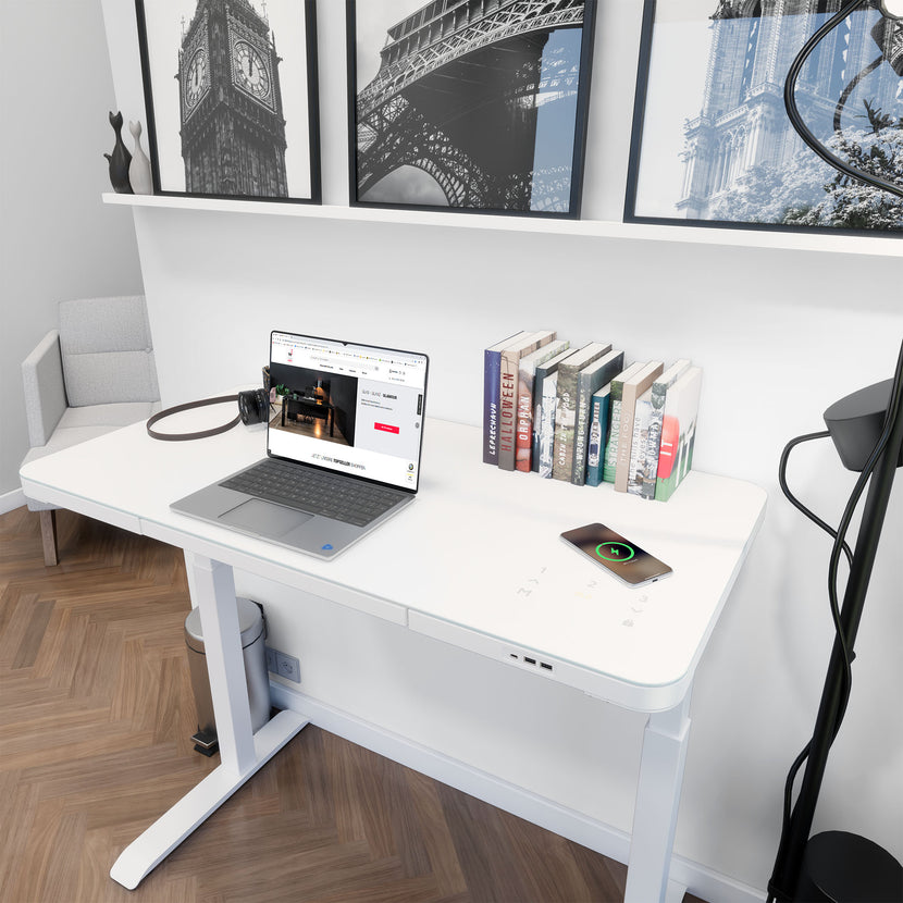 STATION Schreibtisch | 1150 x 590 mm, elektrisch höhenverstellbar, induktives Ladegerät, Glastischplatte, Weiss