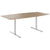 T-EASY Tabella della conferenza | Forma di avvio, 1800 - 2400 mm (6-10 persone), lembo del cavo opzionale, quercia ambra