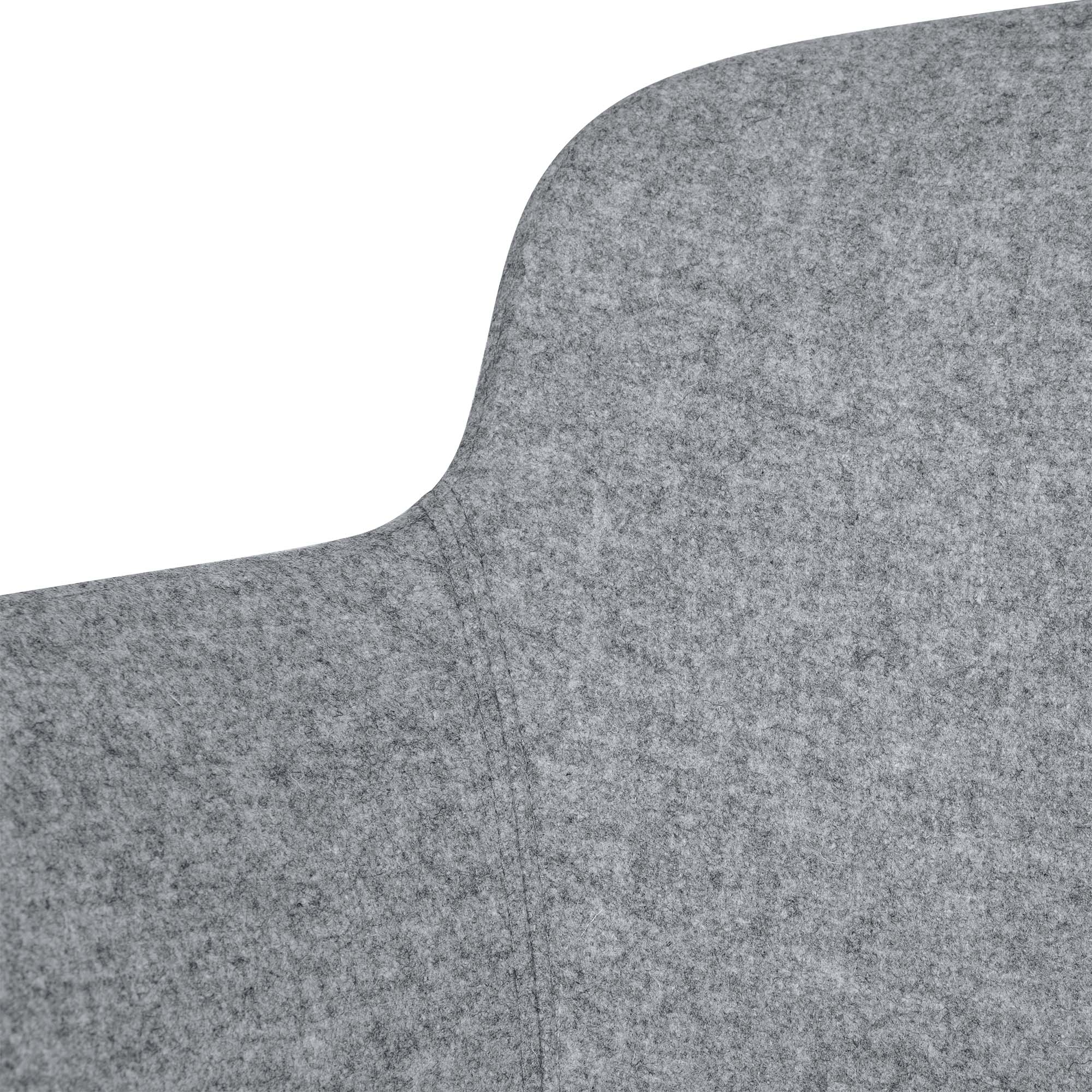 DANAE Fauteuil salon | Cadre de 4 pieds, tissus de référence Lucia / Velito / Synergy