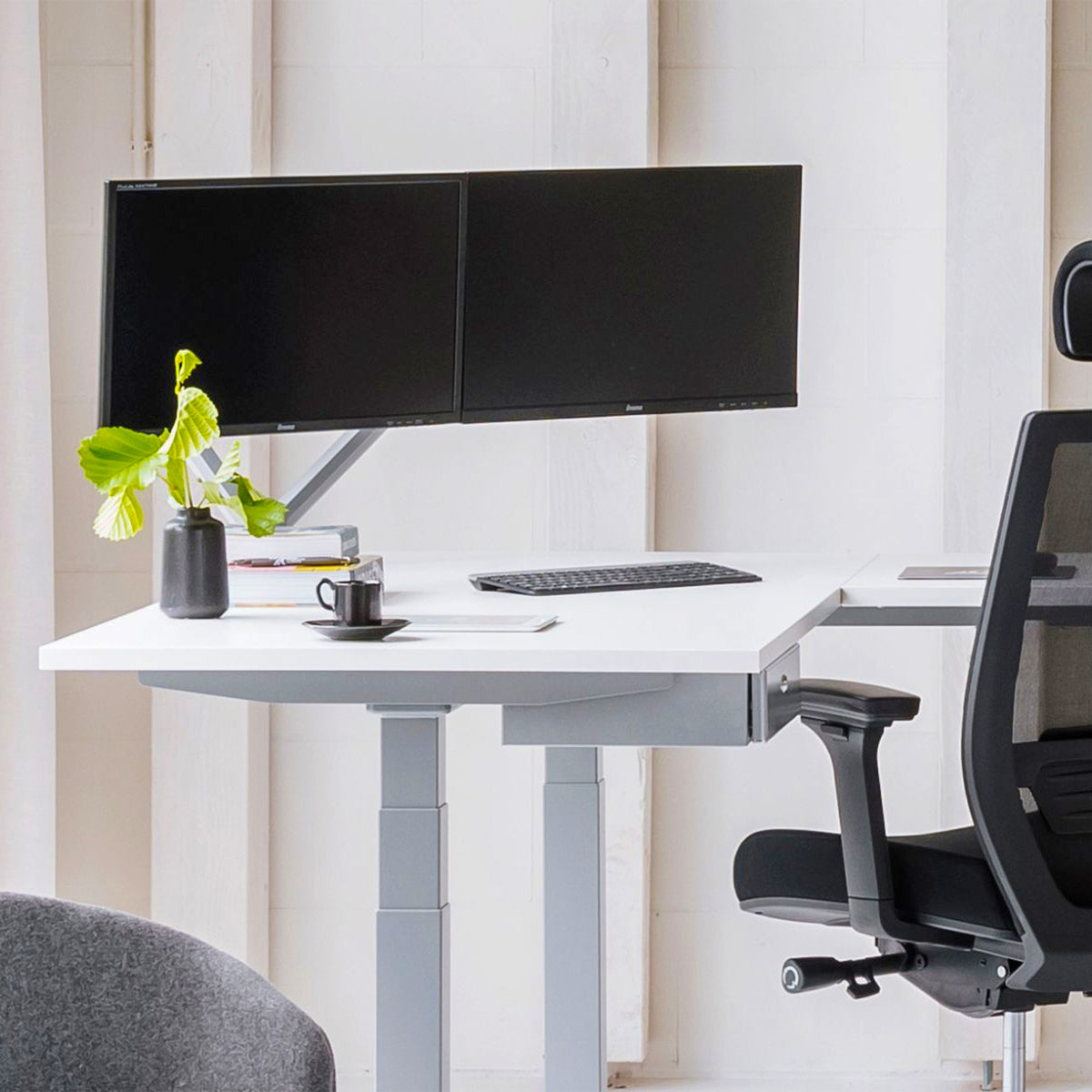 Supporto per monitor MASTER DUO | Molla a gas, 148-445 mm, per due monitor - 6 Lightbox Main Image