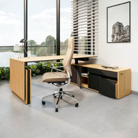 Motion 2-Motor Desk con sideboard | Regolabile elettricamente in altezza, 2000 x 1800 mm, impiallacciatura di quercia