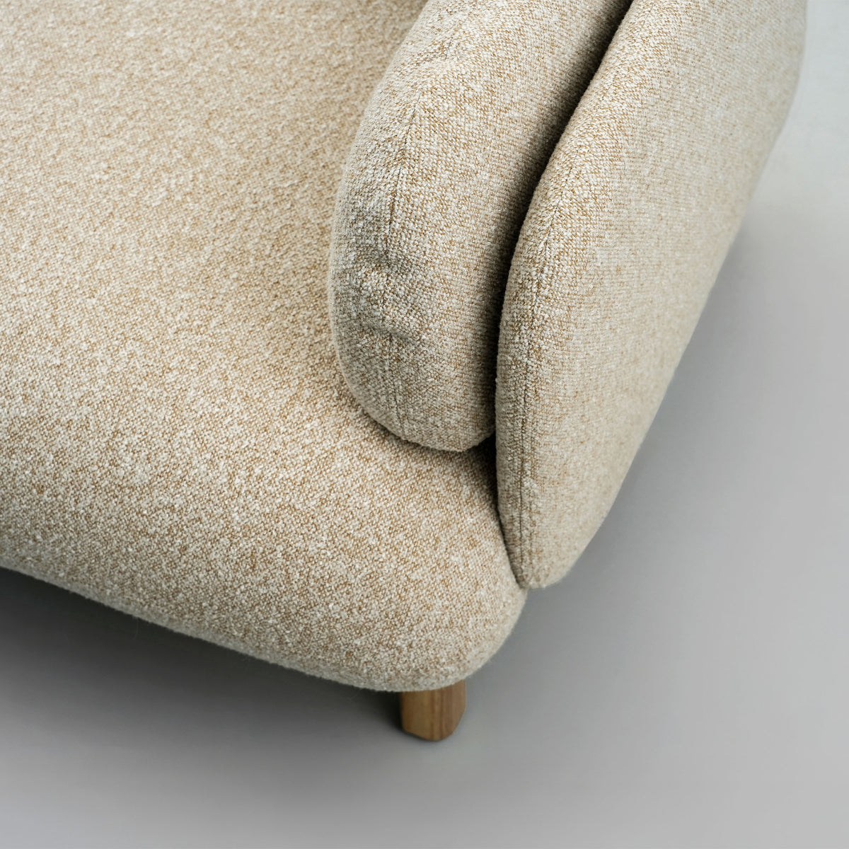 MYAMI Premium-Sofa | 1550-2250 x 790 mm, 2- oder 3-Sitzer - 26 Lightbox Main Image