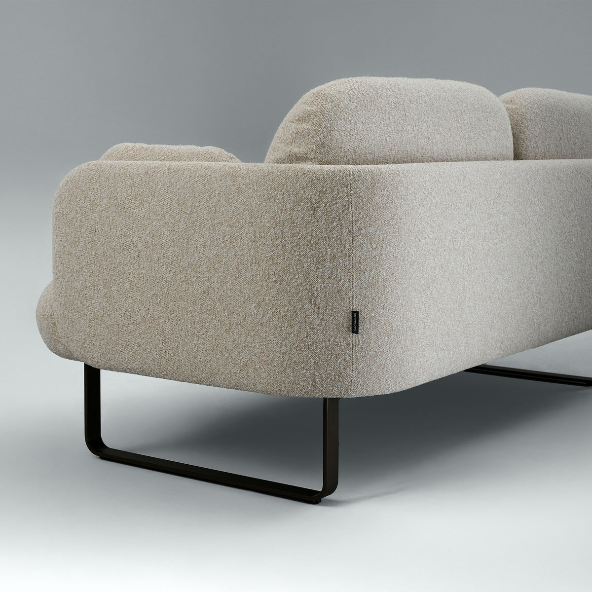 MYAMI Premium-Sofa | 1550-2250 x 790 mm, 2- oder 3-Sitzer - 21 Lightbox Main Image