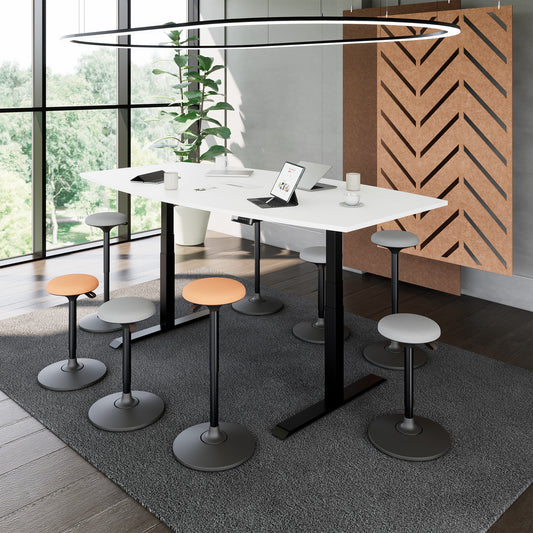 DRIVE Tabella della conferenza a 2 motori | Forma di avvio, 1800 - 2400 mm (6-10 persone), regolabile in altezza elettricamente, lembo del cavo opzionale, bianco