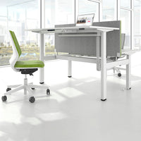 MOTION team desk | 1400 - 1800 mm, electrically height adjustable, pearl gray