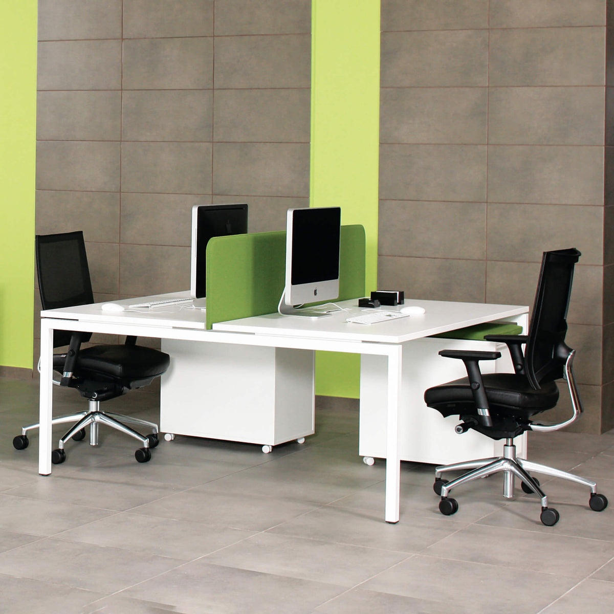 NOVA U Team-Schreibtisch | 1600 x 1640 mm, Weiß - 9 Lightbox Main Image
