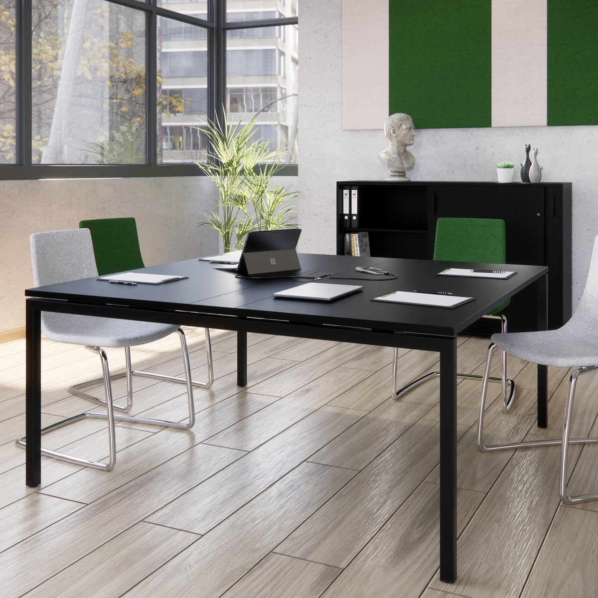 NOVA Konferenztisch | 1600 x 1640 mm (6 - 8 Personen), elektrifiziert, Schwarz - 12 Lightbox Main Image
