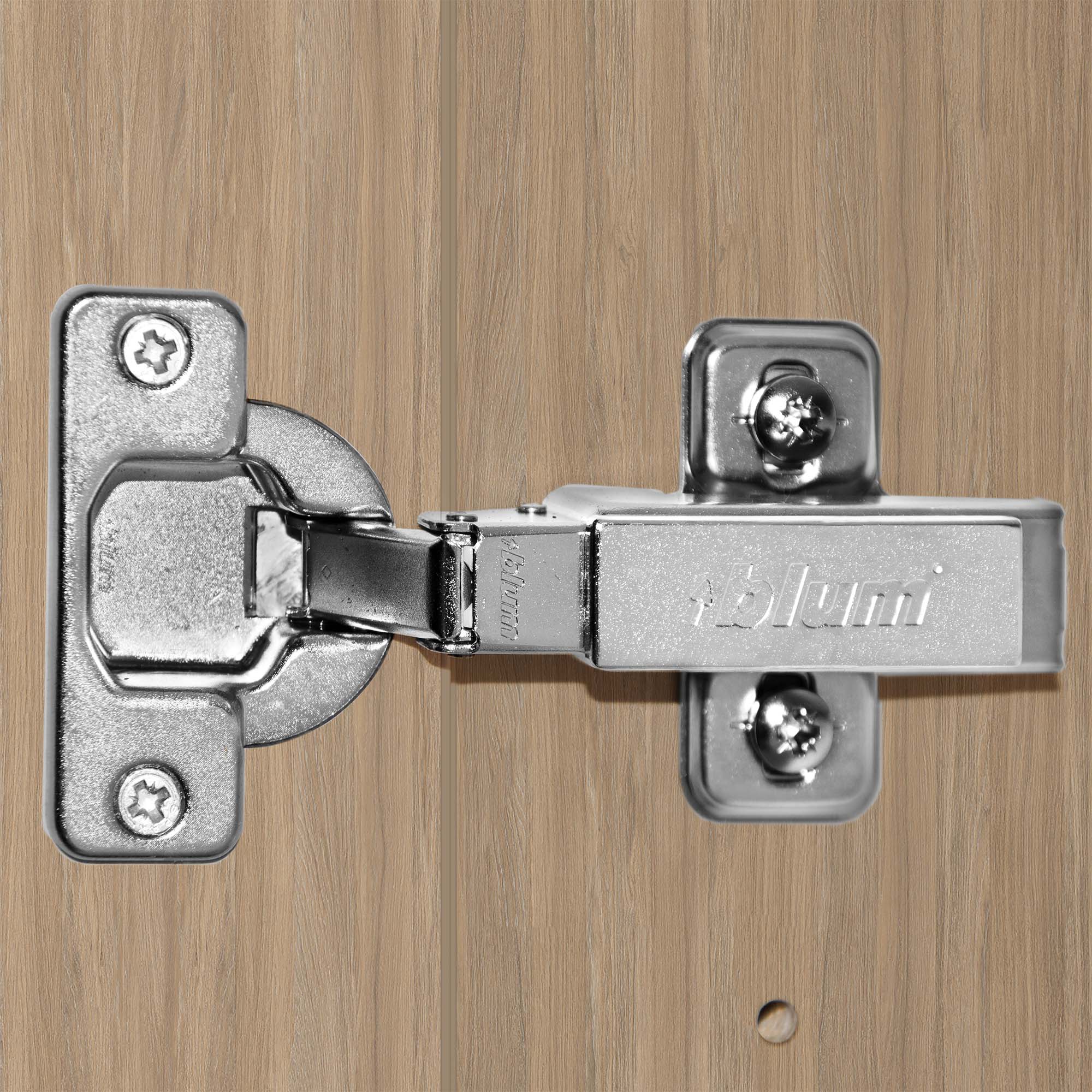 UNI Mur mur | 3 oh, 2400 x 1143 mm, chêne ambre