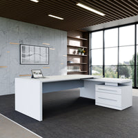 STRATEGO Chefschreibtisch | 2300 x 1720 mm, Integriertes Lowboard, Weiß