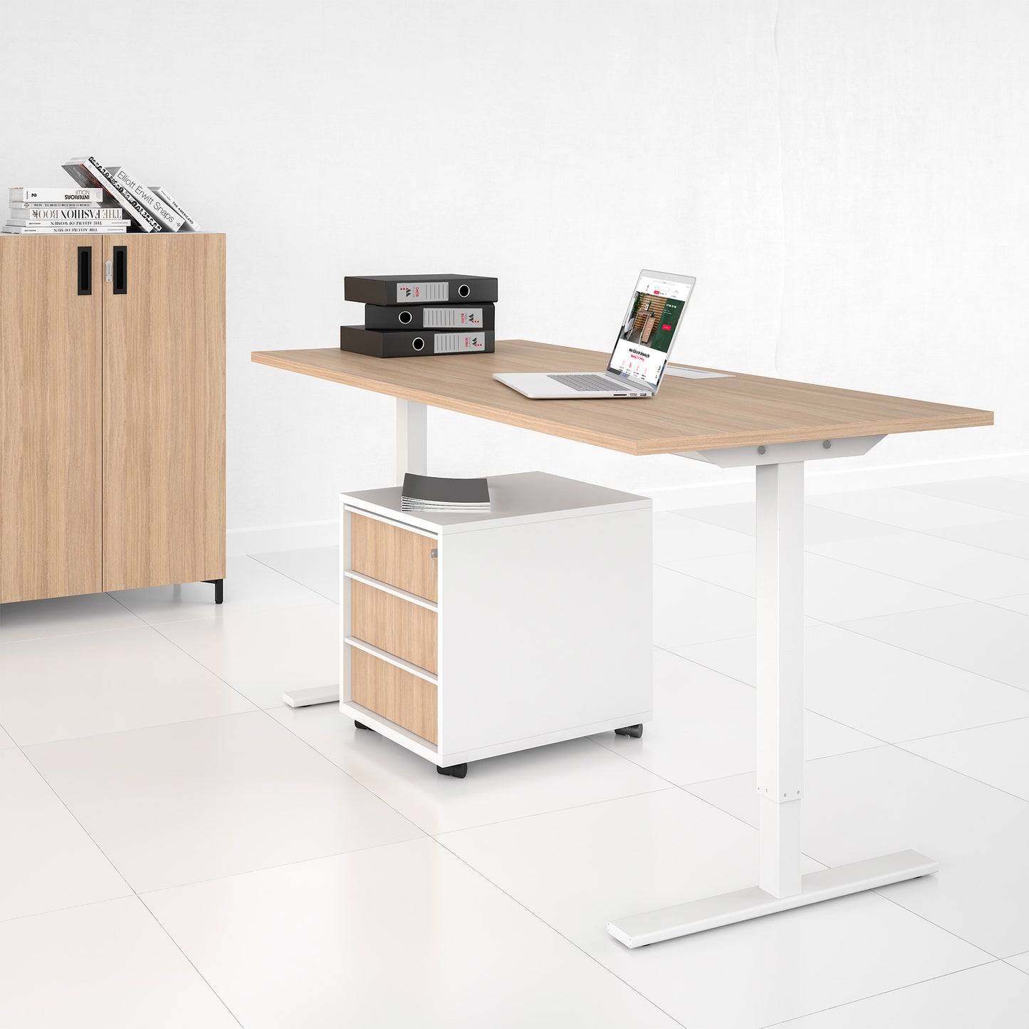 ONE H Desk | Manually height adjustable, 1400 x 800 mm, walnut