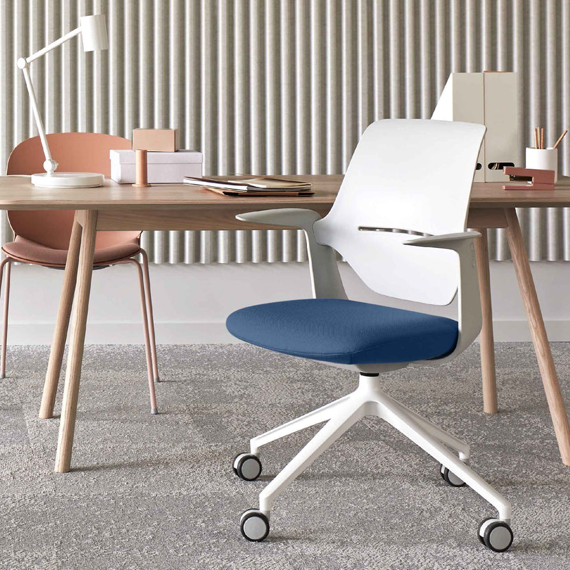 profim - TRILLO PRO swivel chair | Polished aluminum frame, synchronous mechanism, black