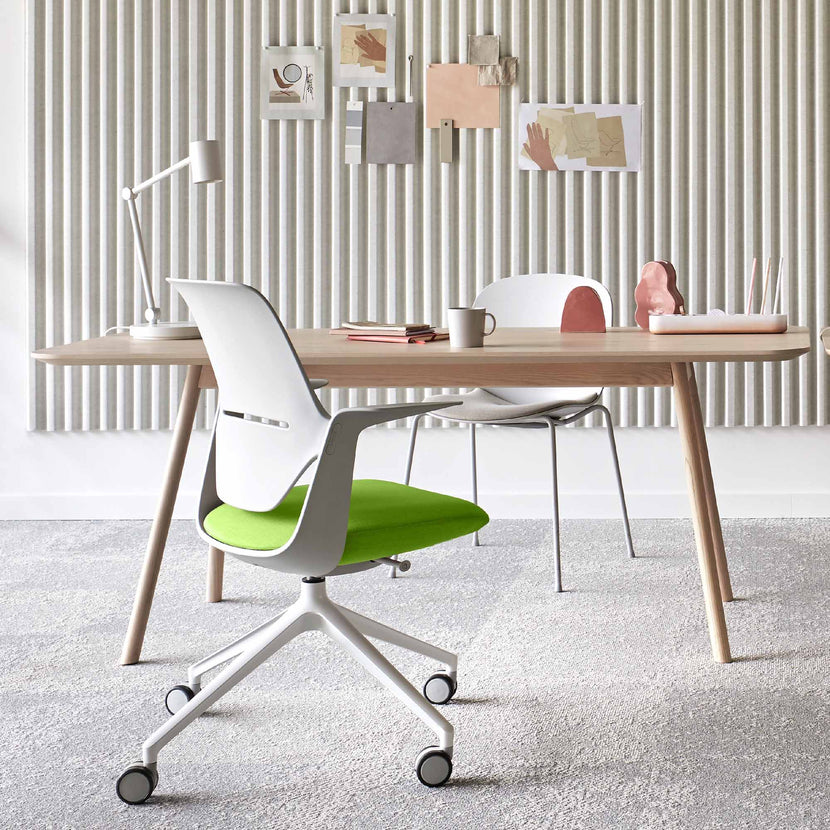 profim - TRILLO PRO swivel chair | Polished aluminum frame, synchronous mechanism, black