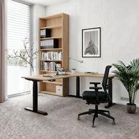 TELDRA Pro, Tabella da scrivania angolare a 3 motori | 1800 x 1600 mm, regolabile in altezza elettricamente, quercia ambra