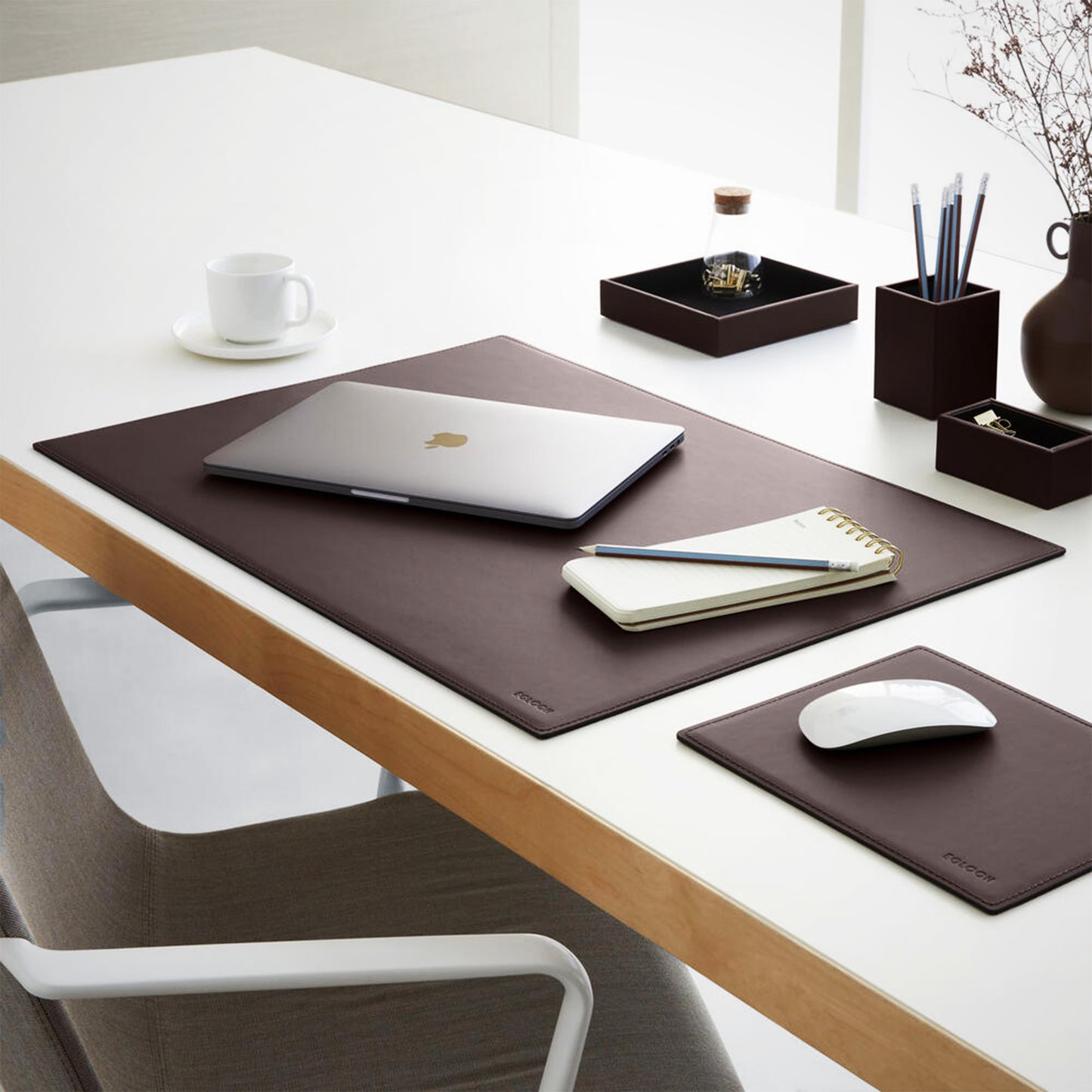 THEMIS Stiftehalter | 70 x 70 mm, Lederbezug