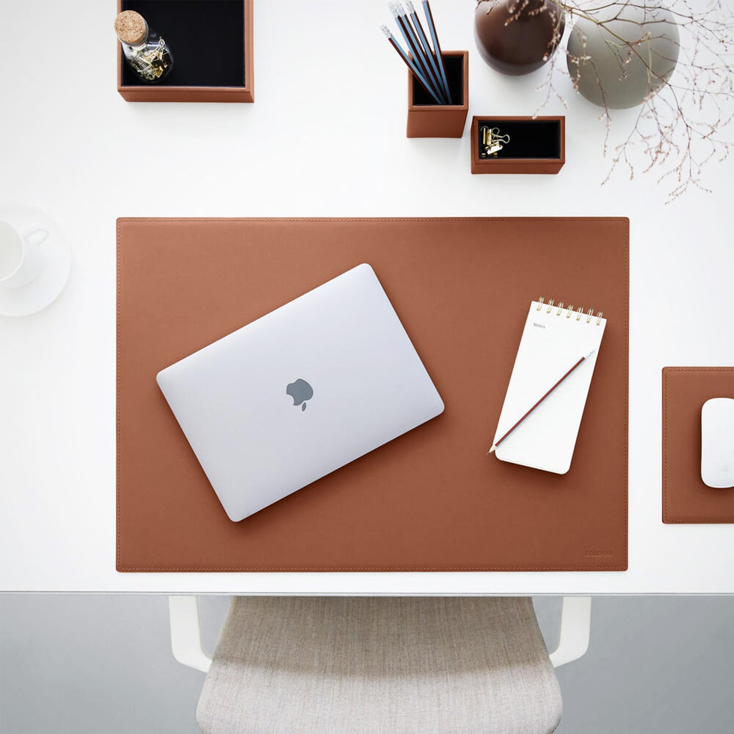 THEMIS Stiftehalter | 70 x 70 mm, Lederbezug