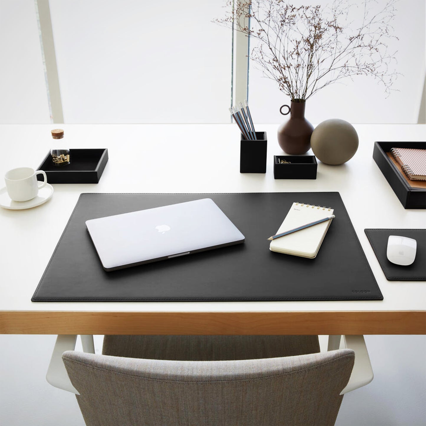 THEMIS Stiftehalter | 70 x 70 mm, Lederbezug