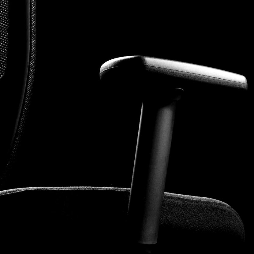 Wagner - AluMedic Black Edition Bürodrehstuhl | Kopfstütze, Schwarz
