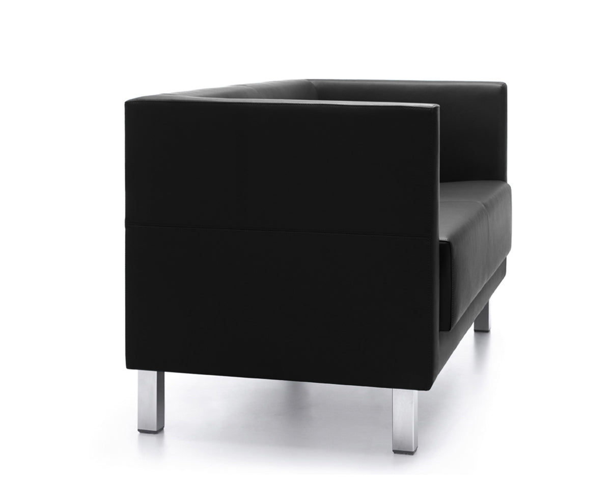 profim – Vancouver Lite Sofa | 4-Fuß- oder Kufengestell, 2-3 Sitzer - 4 Lightbox Main Image