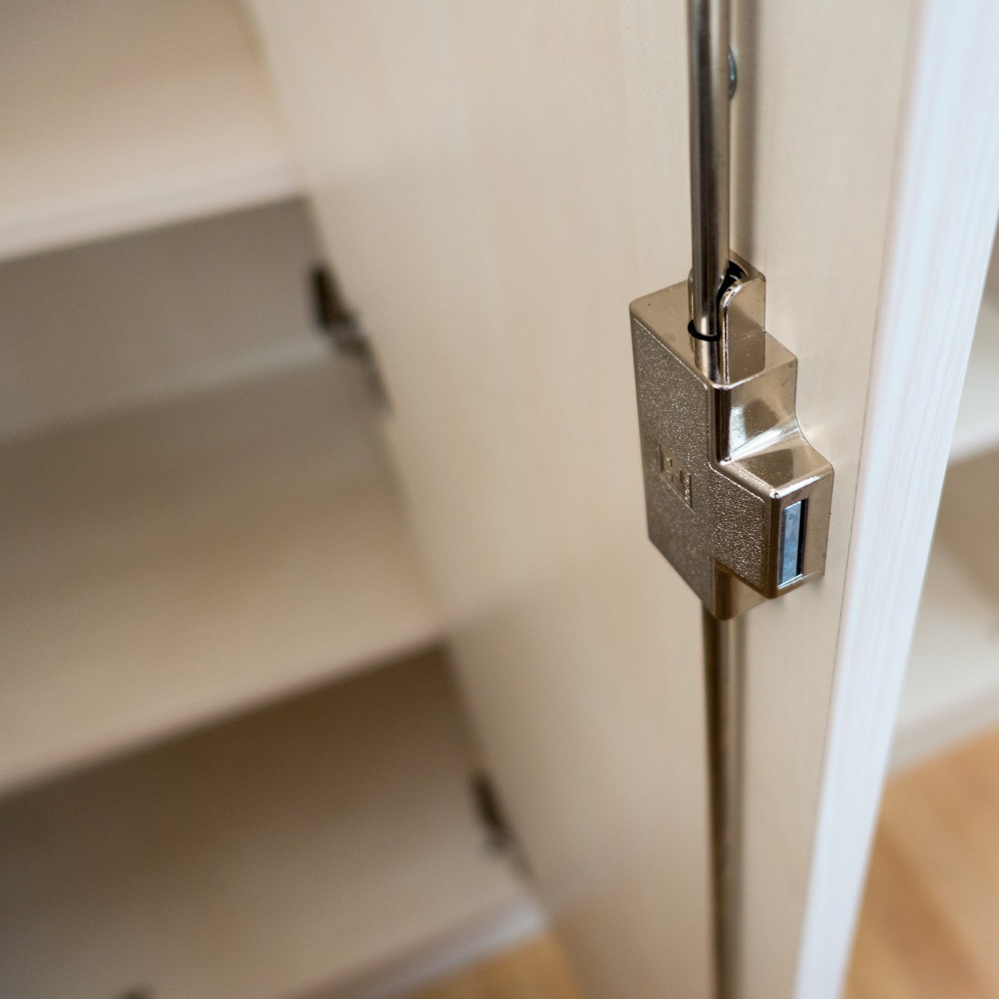 NOVA München - Komplettbüro | Set mit Winkelschreibtisch, Aktenschränken, Standcontainer, Ahorn